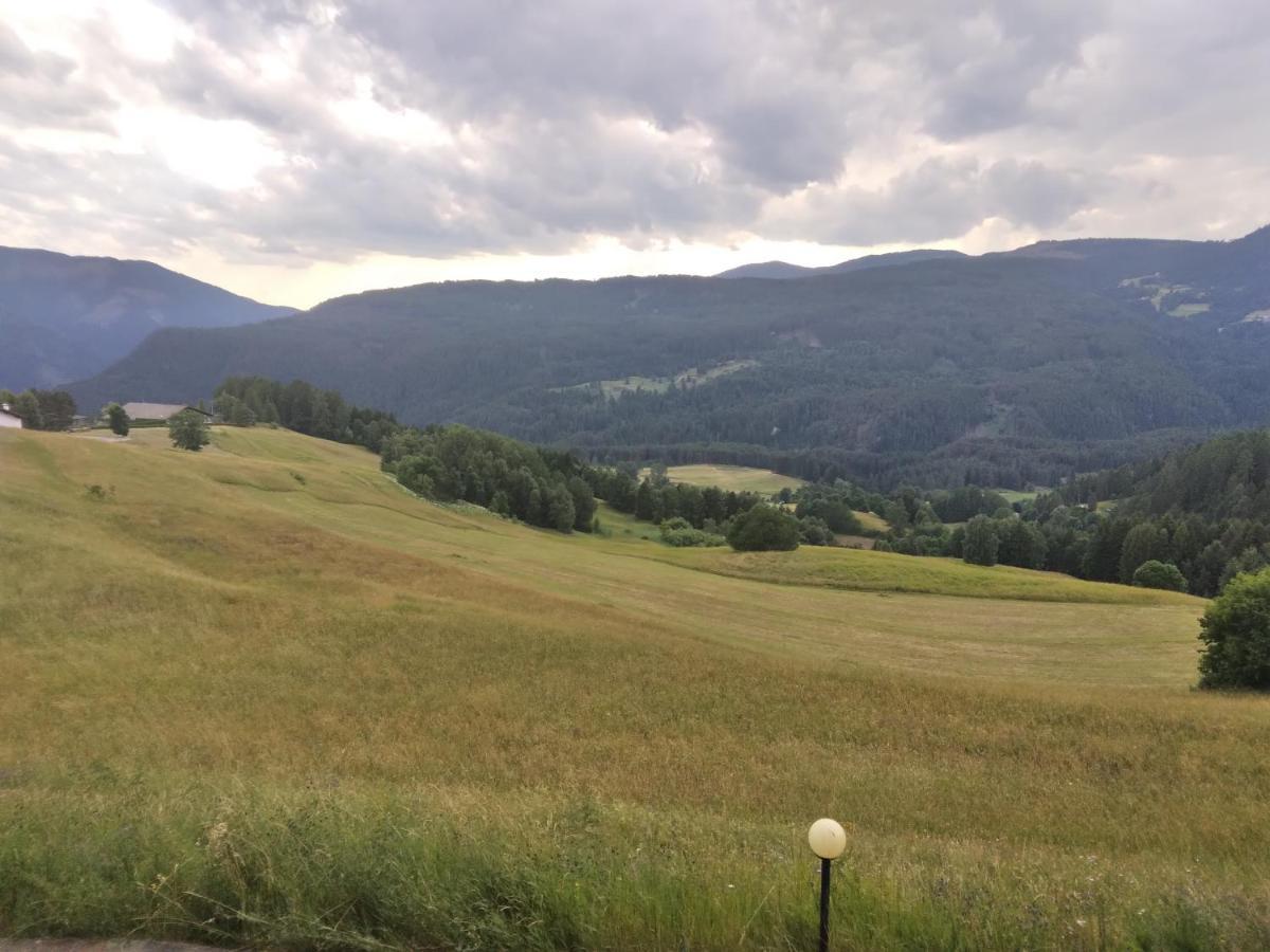 La Casa Di Grace Nella Valle Incantantata Carano  Buitenkant foto