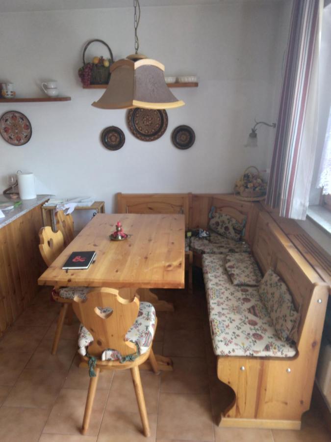 La Casa Di Grace Nella Valle Incantantata Carano  Buitenkant foto