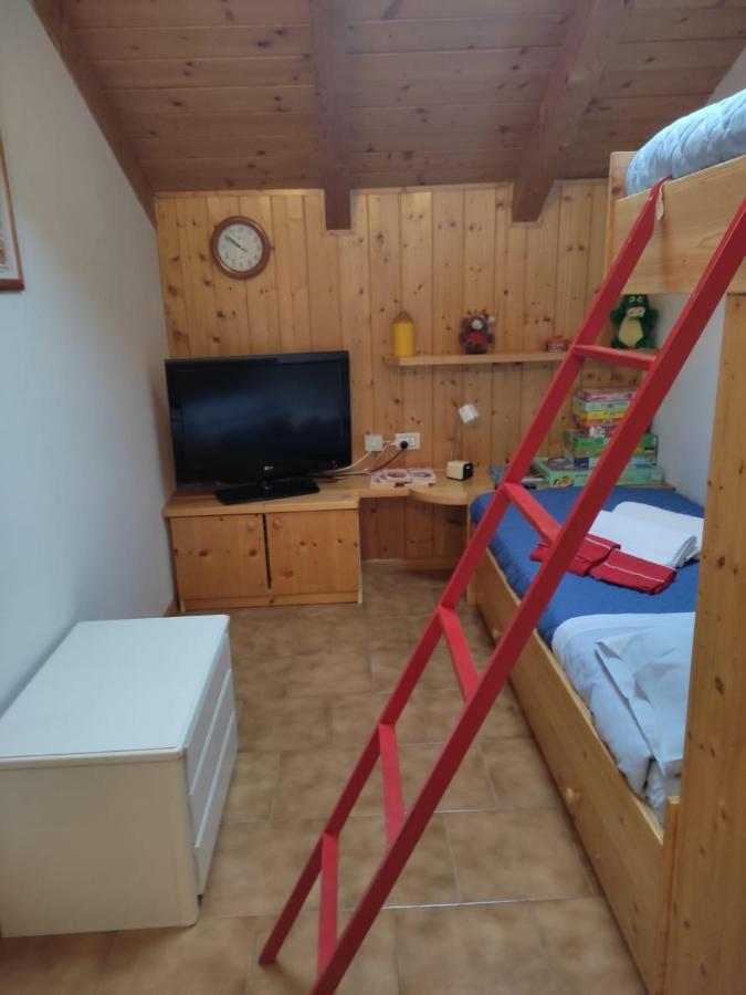 La Casa Di Grace Nella Valle Incantantata Carano  Buitenkant foto