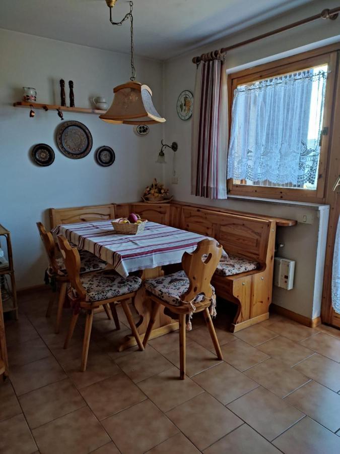 La Casa Di Grace Nella Valle Incantantata Carano  Buitenkant foto